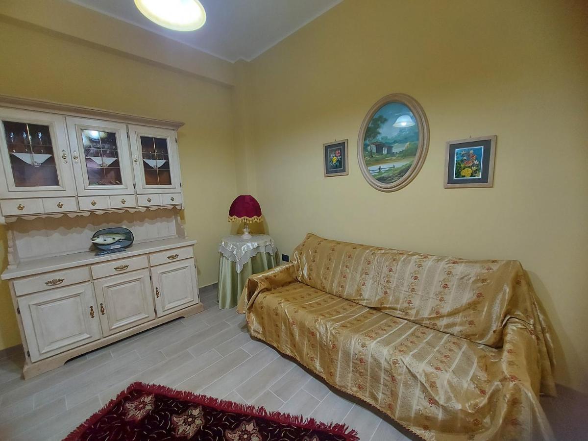 فيلا Casa Da Flo' أوغوستا المظهر الخارجي الصورة